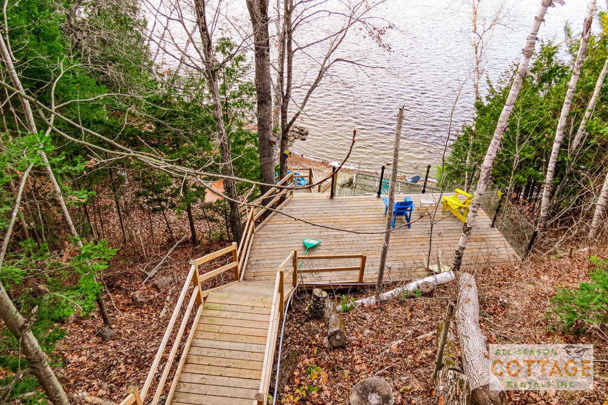 Lower lakeside deck